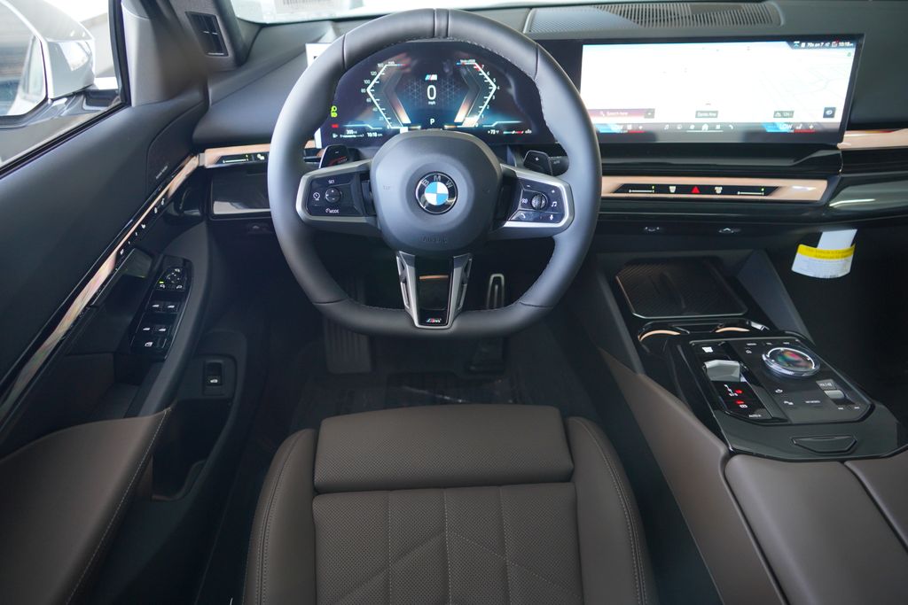 Thumbnail: 2027 BMW 5 Series - 15