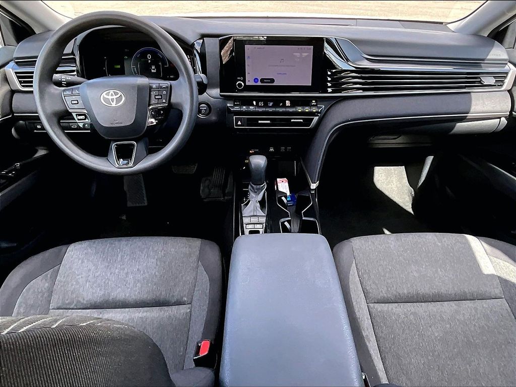 2025 Toyota Camry — photo 21