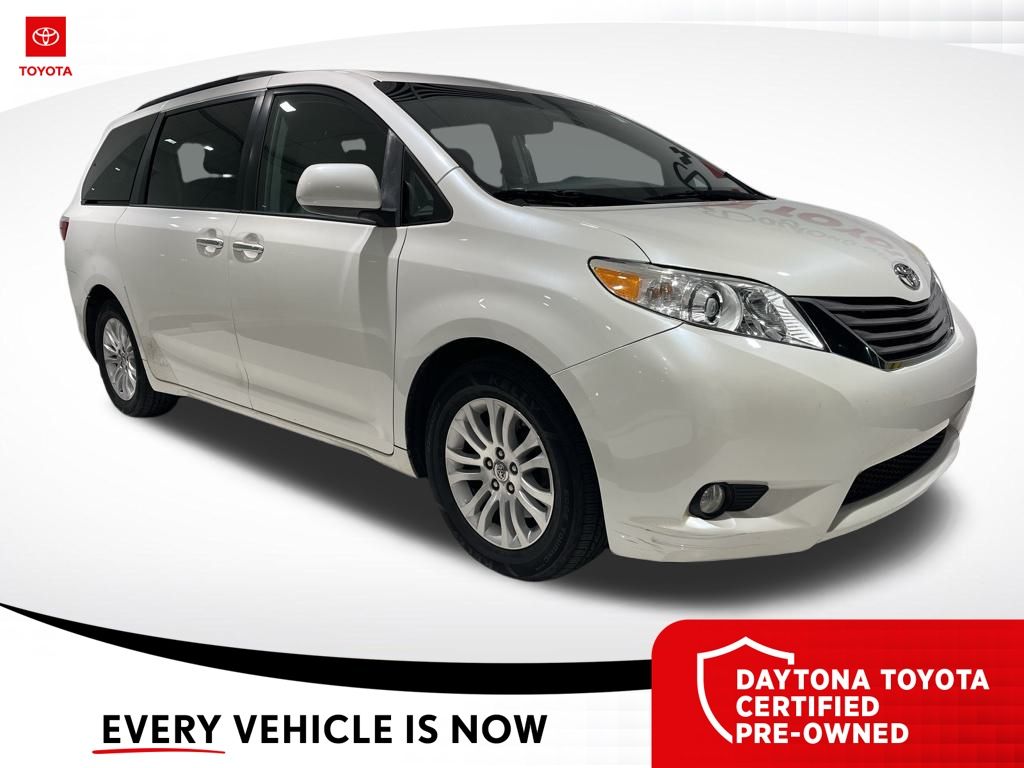 2015 Toyota Sienna XLE