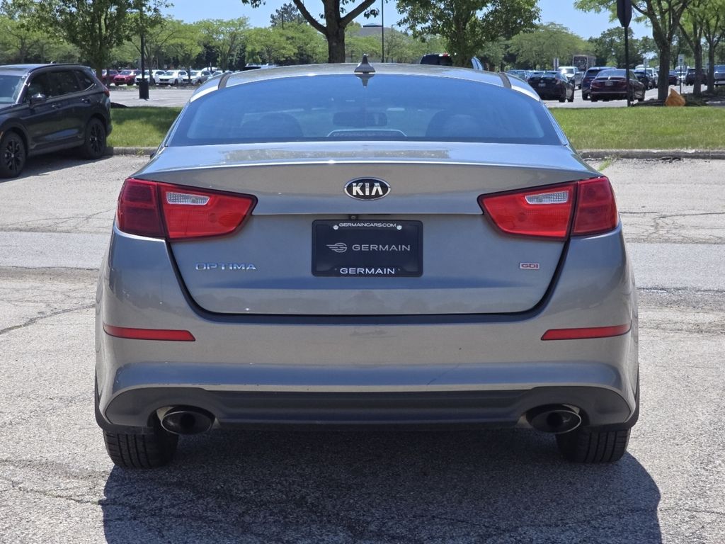Used 2015 Silver Kia LX image 11