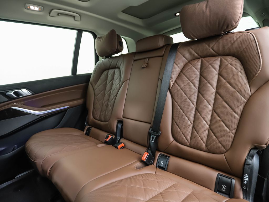 Thumbnail: 2023 BMW X7 - 20