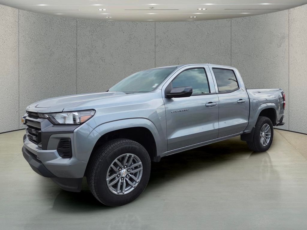 View vehicle photo 7