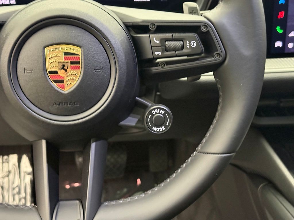 Thumbnail: 2025 Porsche  - 15