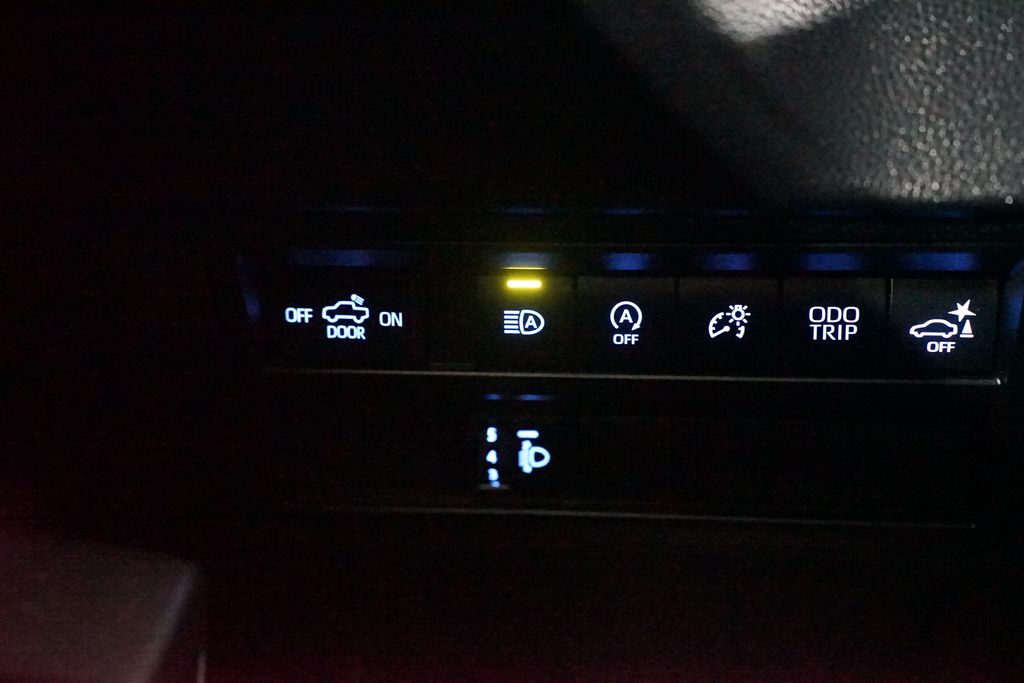 Thumbnail: 2024 Toyota Tundra - 25