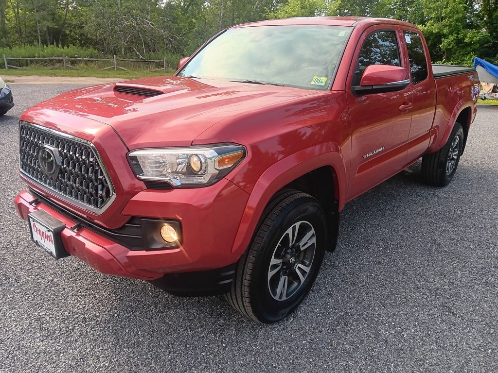 Used 2018 Toyota Tacoma Truck