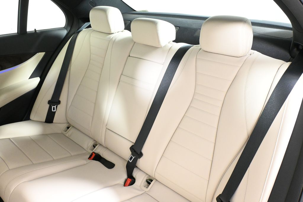 Thumbnail: 2022 Mercedes-Benz E-Class - 4