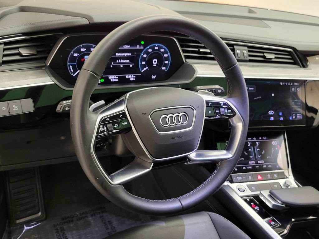 Thumbnail: 2023 Audi e-tron - 27