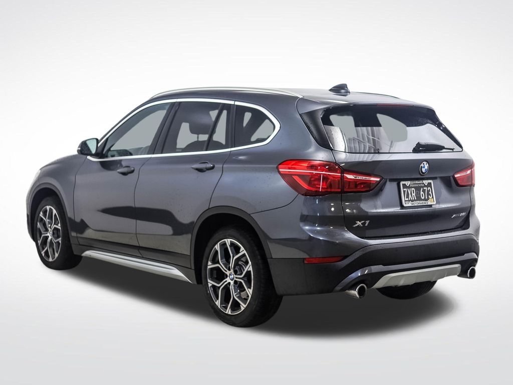 Thumbnail: 2021 BMW X1 - 3