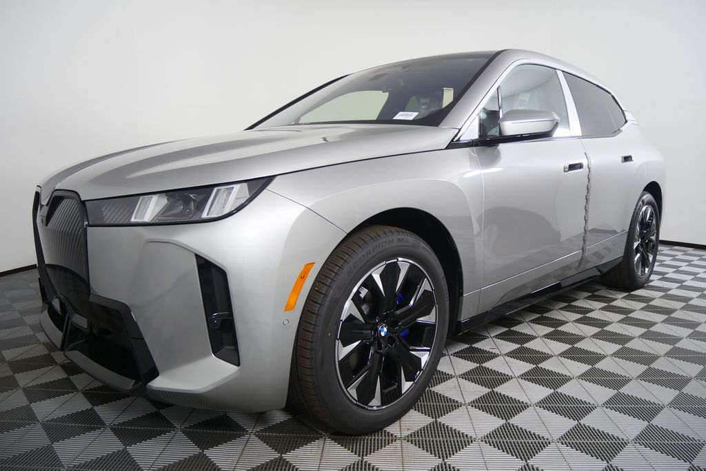 Thumbnail: 2026 BMW iX - 7