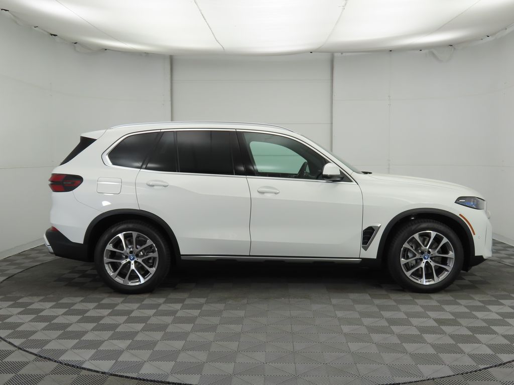 2025 BMW X5 xDrive50e 4