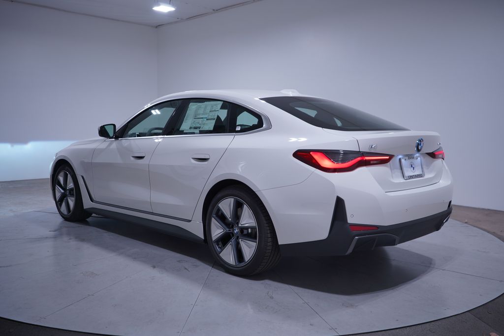 2025 BMW i4 eDrive40 3