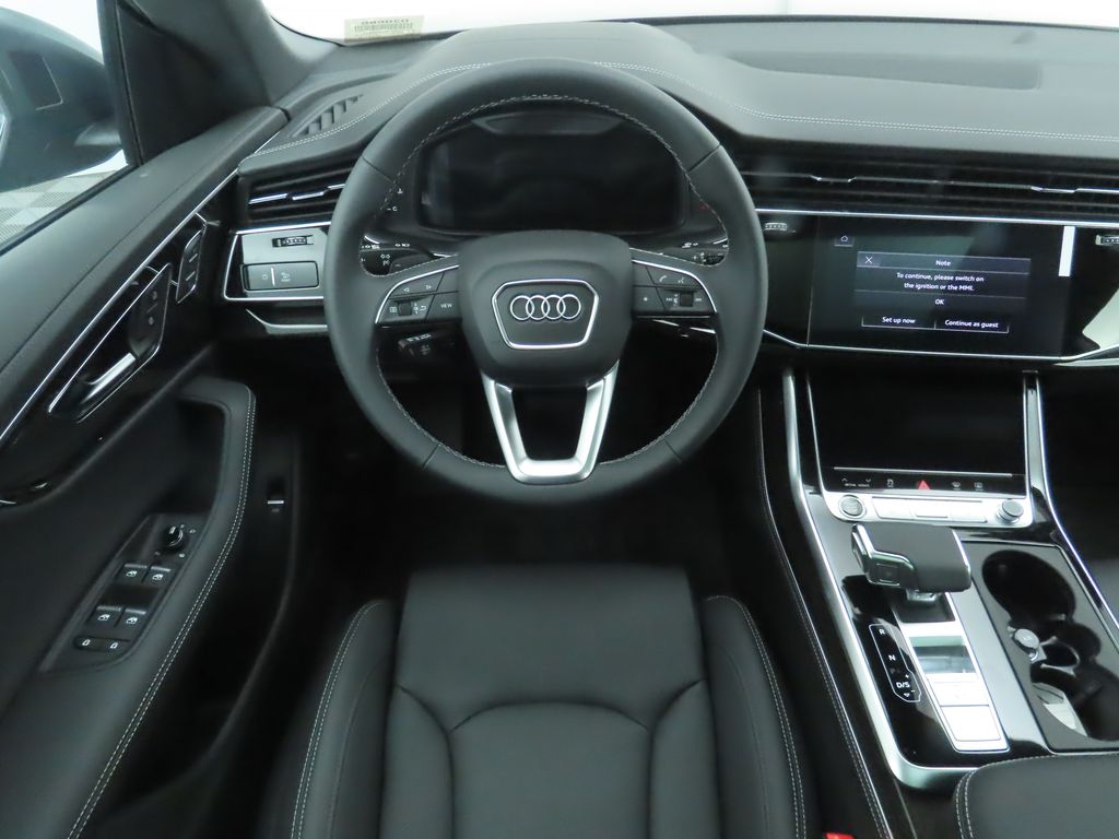 Thumbnail: 2025 Audi Q8 - 11