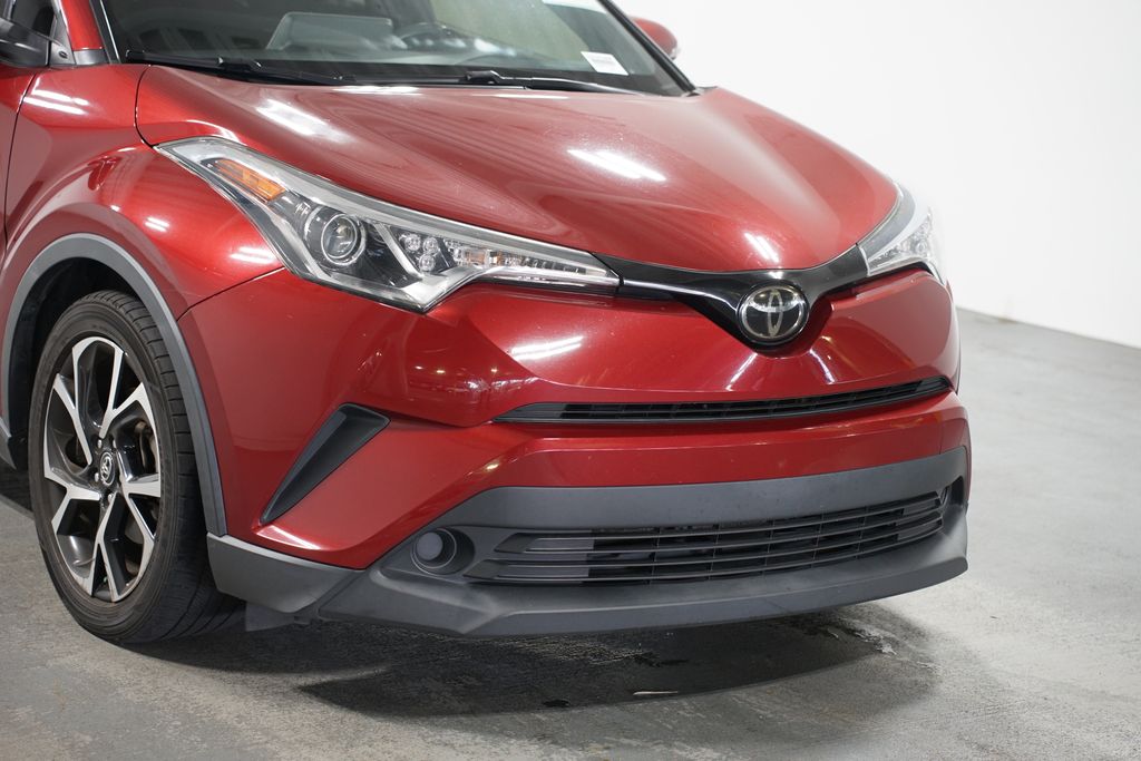 Thumbnail: 2019 Toyota C-HR - 4