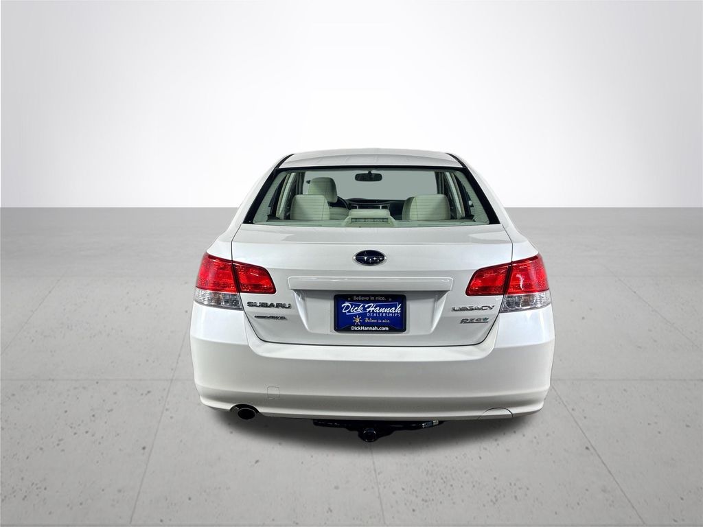 2010 Subaru Legacy 2.5i