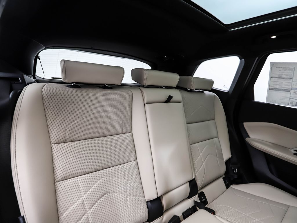 2025 BMW X1 xDrive28i 26