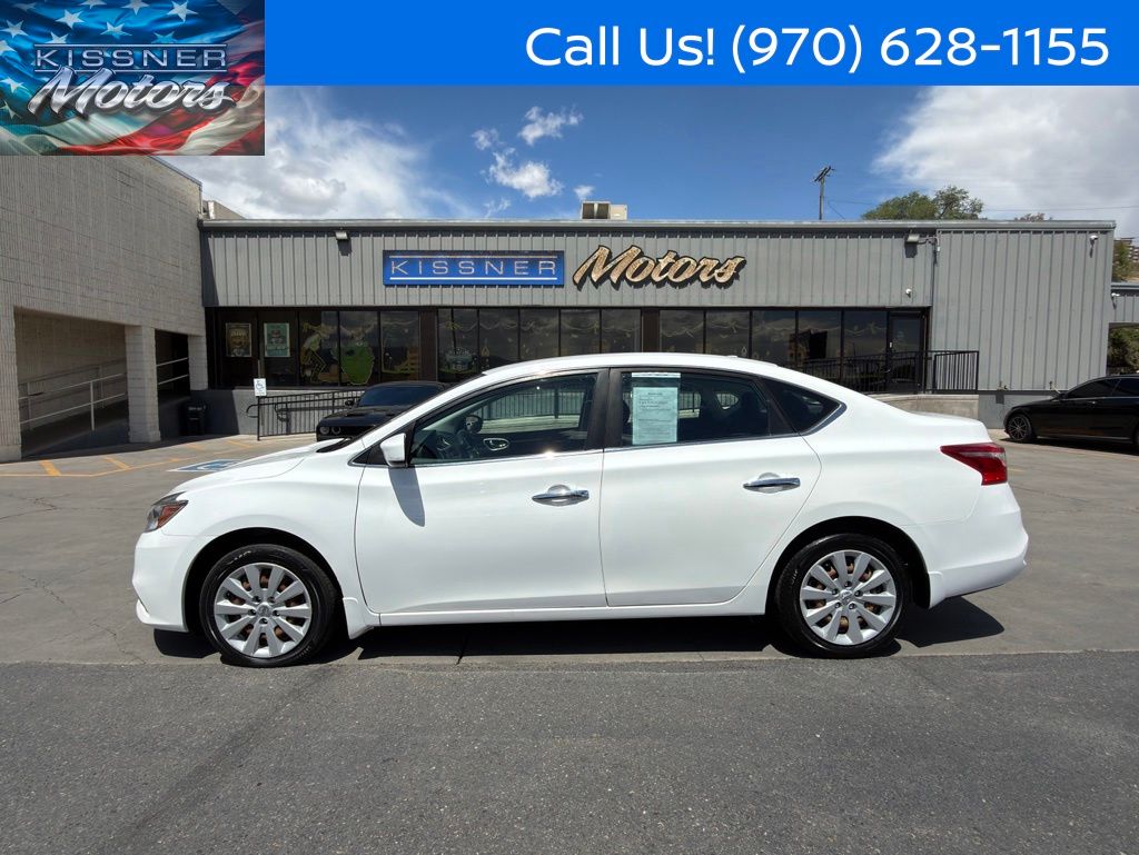White (Fresh Powder) 2016 Nissan Sentra SV Sedan Front-Wheel Drive Continuously Variable Transmission