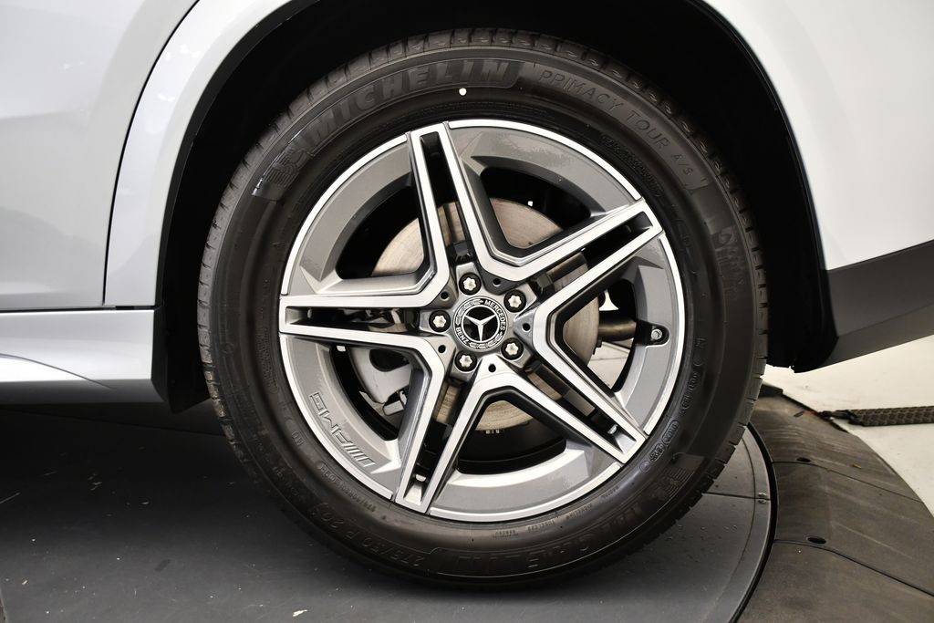 Thumbnail: 2026 Mercedes-Benz GLE - 13