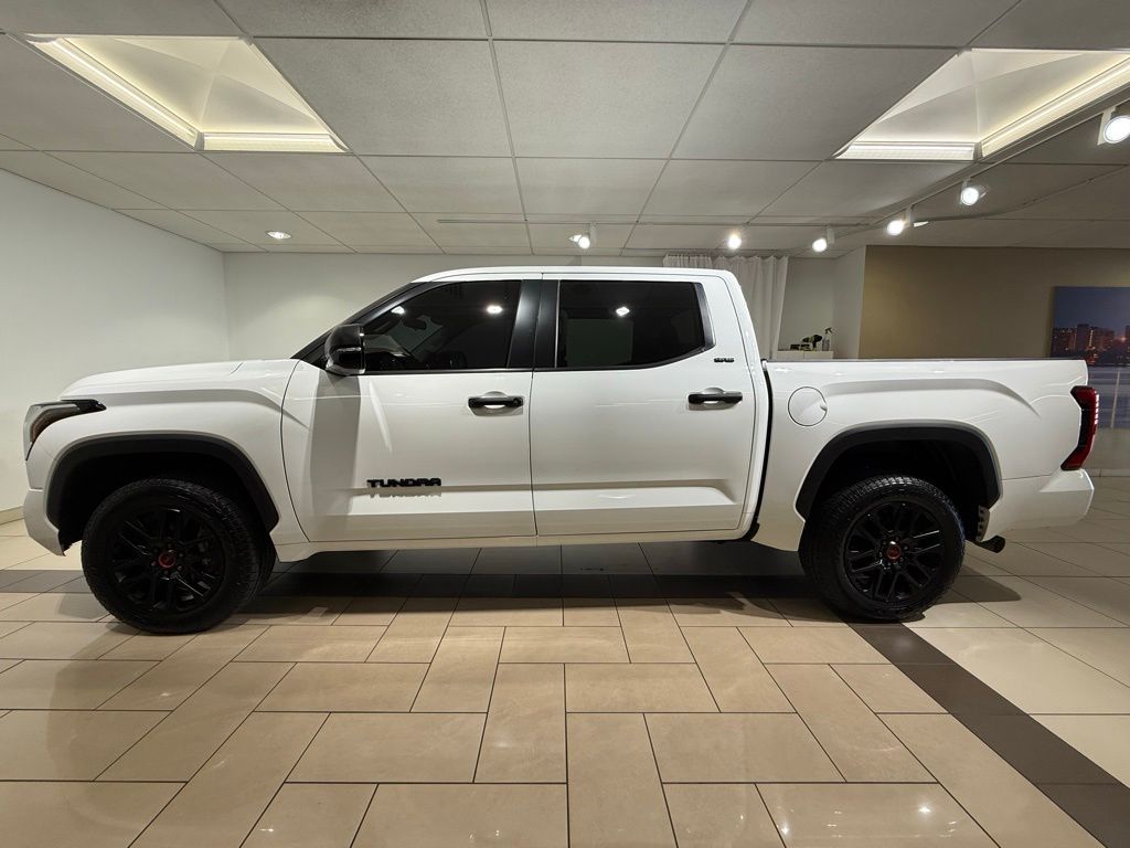 Thumbnail: 2024 Toyota Tundra - 2
