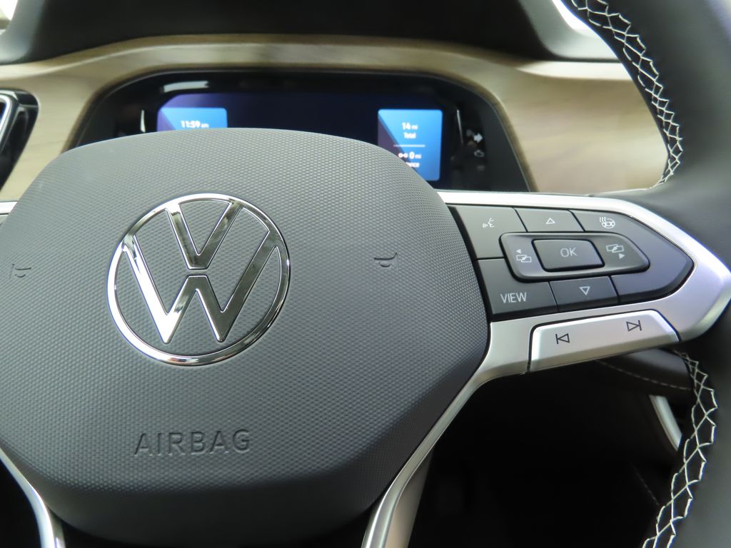 Thumbnail: 2026 Volkswagen Atlas - 13