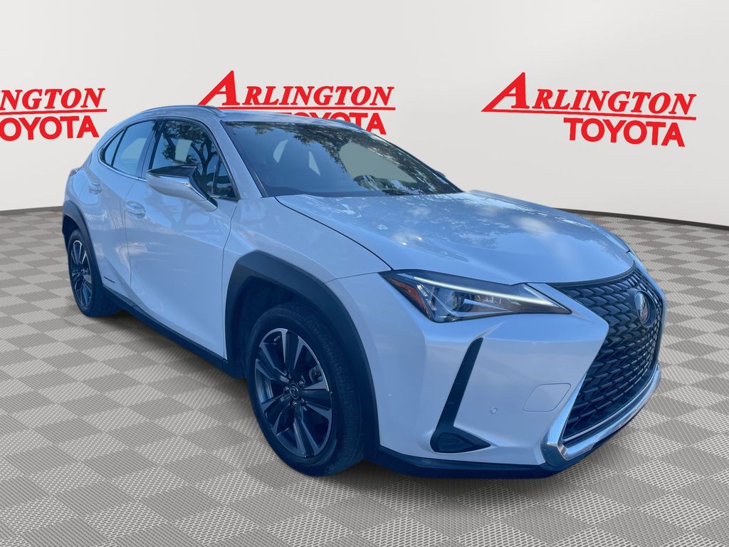 2022 Lexus UX Hybrid 250h's photo