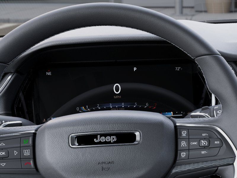 New 2026 Diamond Black Crystal Pearlcoat Jeep Laredo image 17