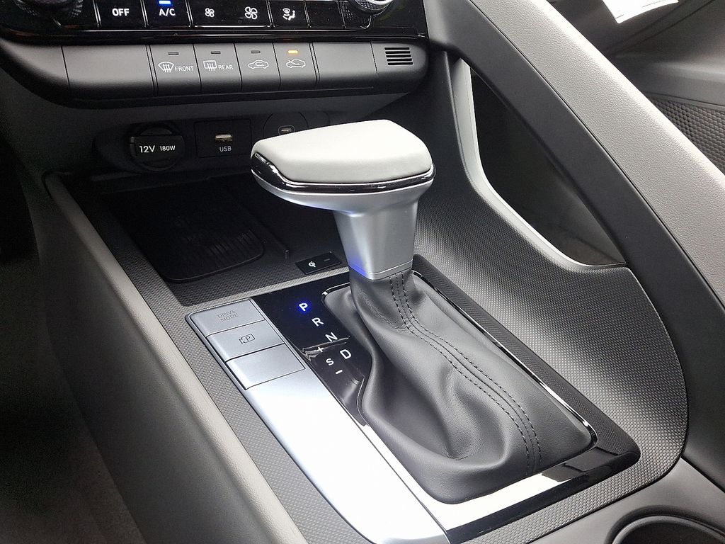2025 Hyundai Elantra Sport 7