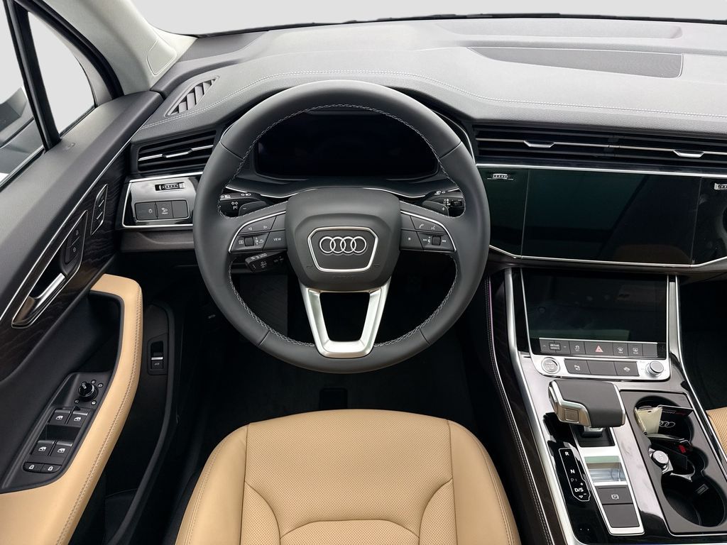 Thumbnail: 2026 Audi Q7 - 10