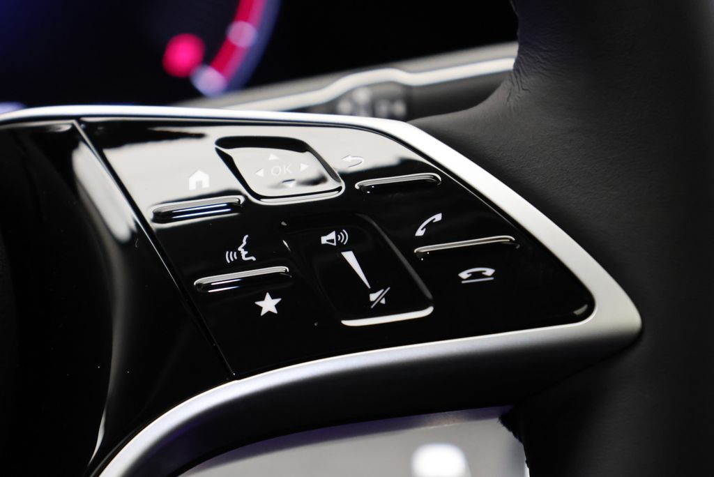 Thumbnail: 2026 Mercedes-Benz GLE - 24