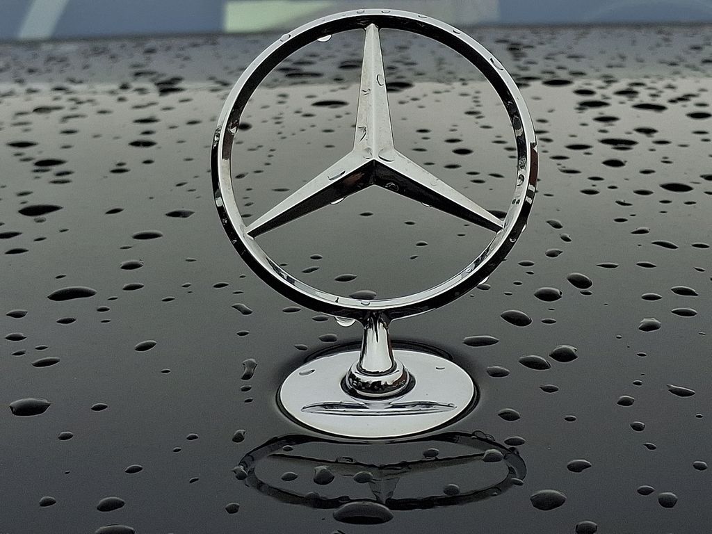 Thumbnail: 2023 Mercedes-Benz S-Class - 28