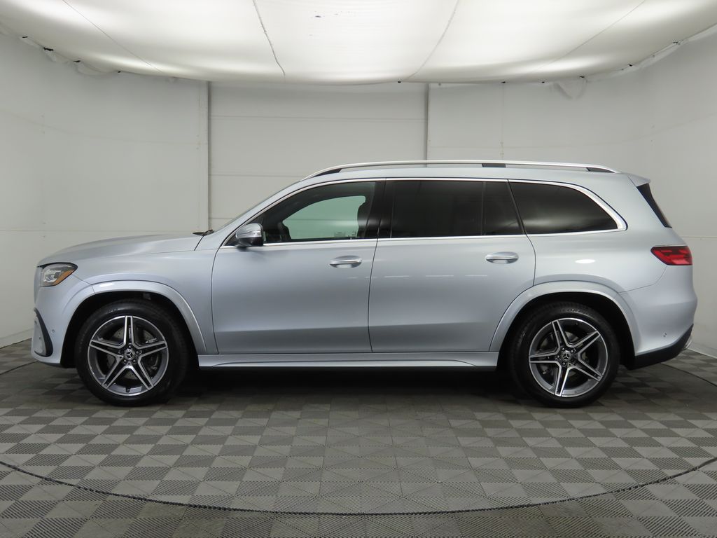 2025 Mercedes-Benz GLS 450 4MATIC 8
