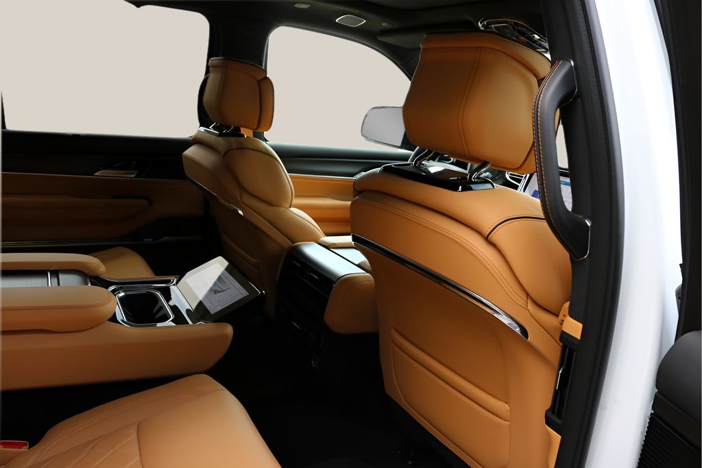 New 2026 White Jeep Summit Reserve image 20