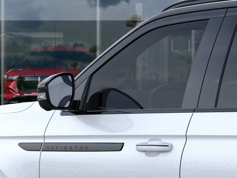 Thumbnail: 2026 Lincoln Navigator - 20