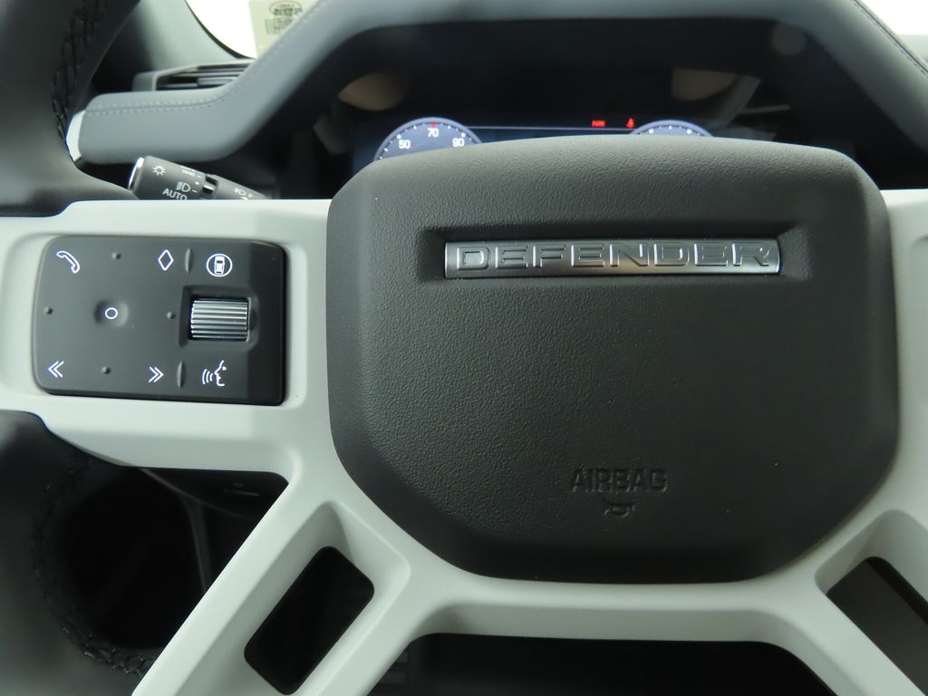 Thumbnail: 2025 Land Rover Defender - 12