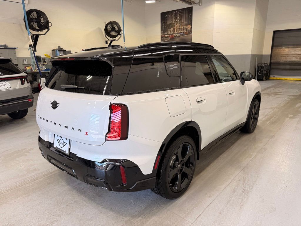 Thumbnail: 2027 MINI Cooper Countryman - 6