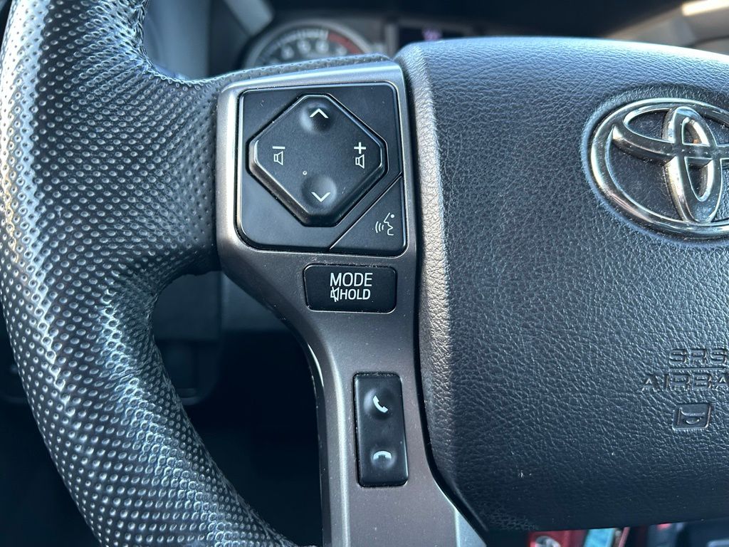 Thumbnail: 2021 Toyota Tacoma - 20