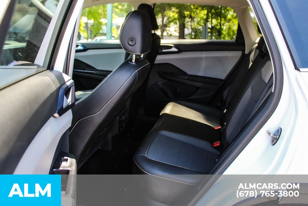Used 2024 Gray Volkswagen 1.5T SE image 17