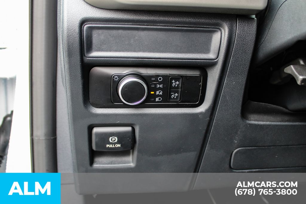 Used 2024 White Ford XLT image 32
