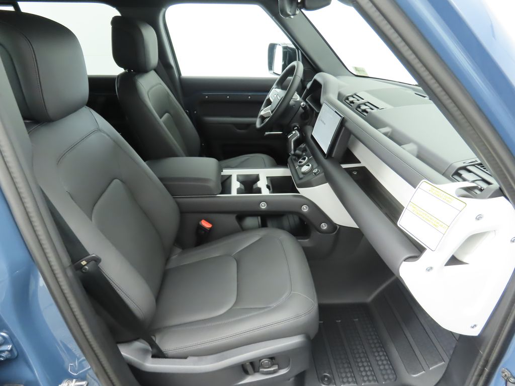 2025 Land Rover Defender 110 20