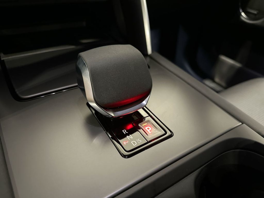 Thumbnail: 2026 Land Rover Discovery Sport - 12