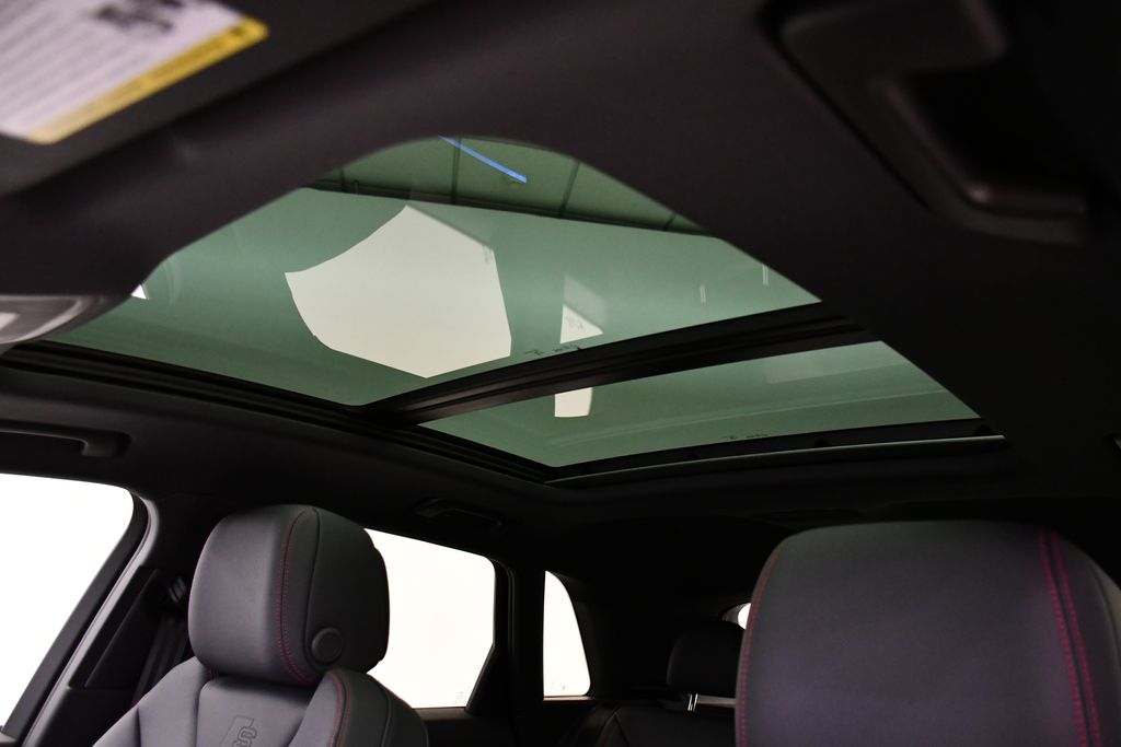 Thumbnail: 2025 Audi Q3 - 18