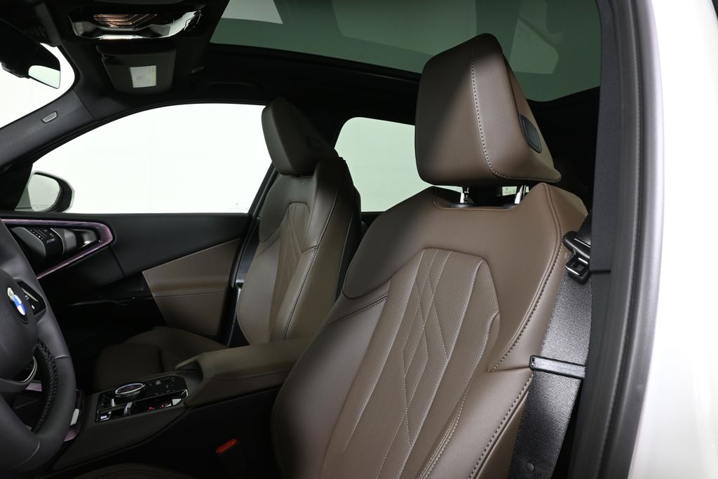 Thumbnail: 2026 BMW X3 - 16