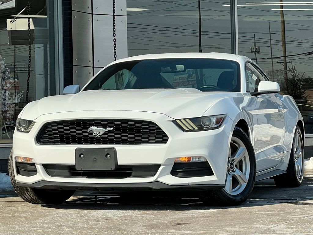 2017 Ford Mustang V6 Coupe RWD
