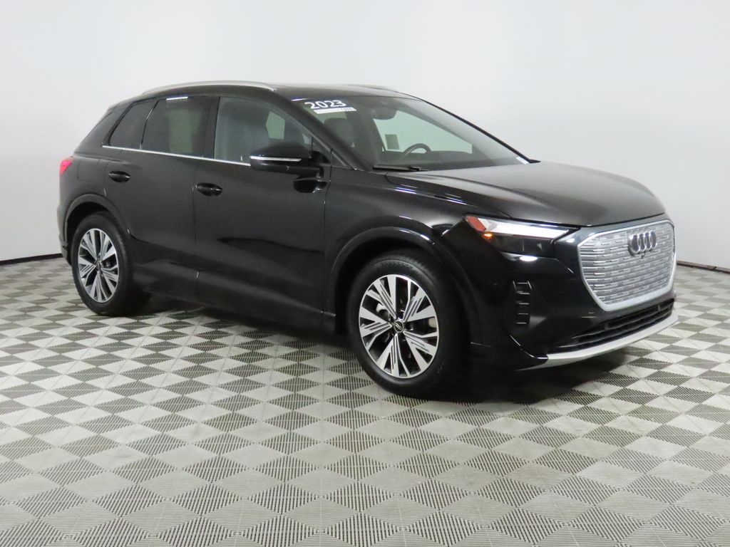 Thumbnail: 2023 Audi Q4 e-tron - 7