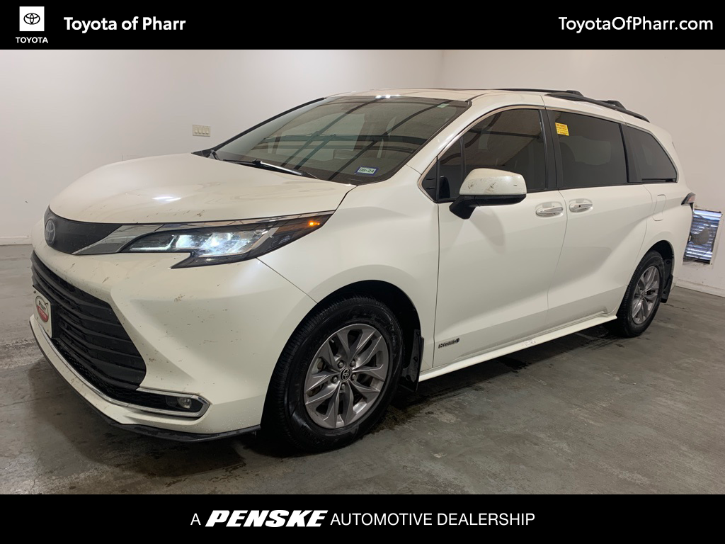 2021 Toyota Sienna XLE -
                Pharr, TX