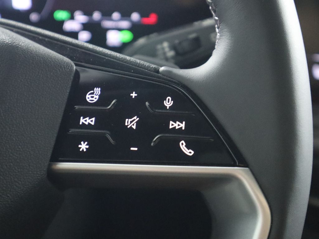 Thumbnail: 2025 Audi Q5 - 14