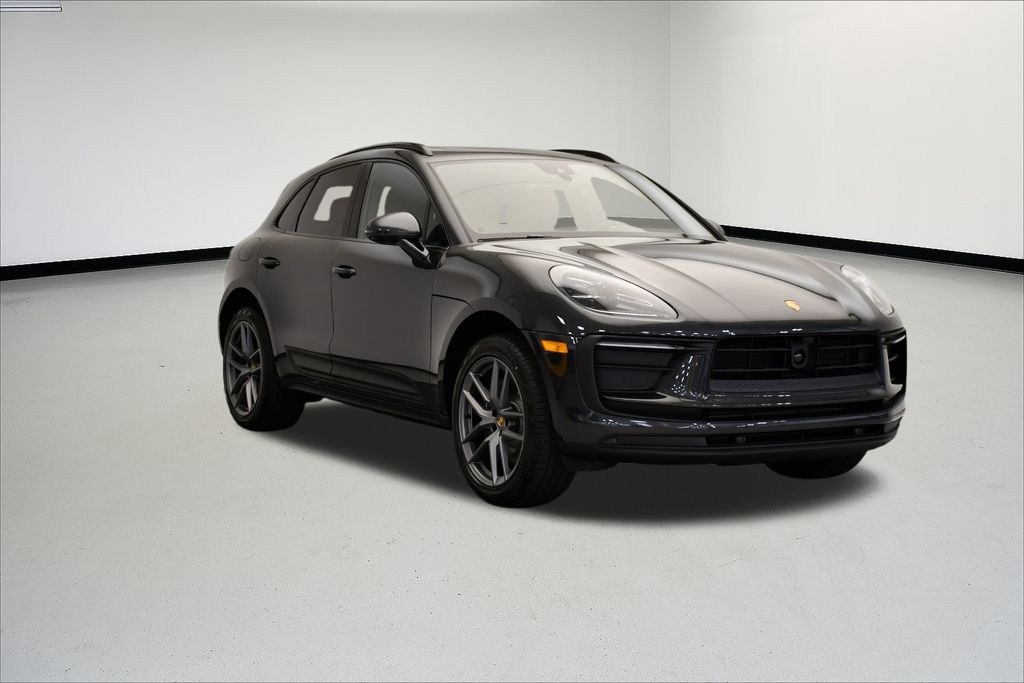 Thumbnail: 2026 Porsche Macan - 9