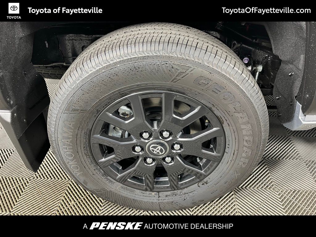 Thumbnail: 2025 Toyota 4Runner - 18