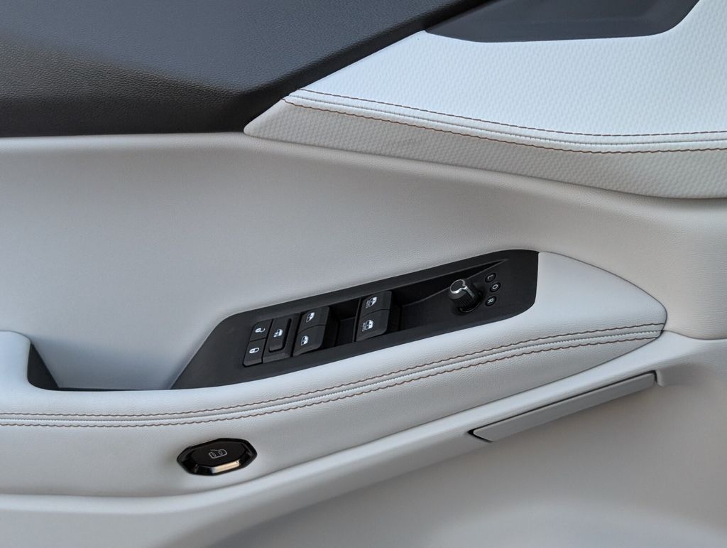 new 2026 Jeep Cherokee car, priced at $39,305