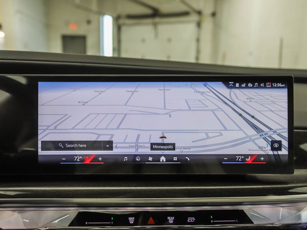 Thumbnail: 2026 BMW 7 Series - 16