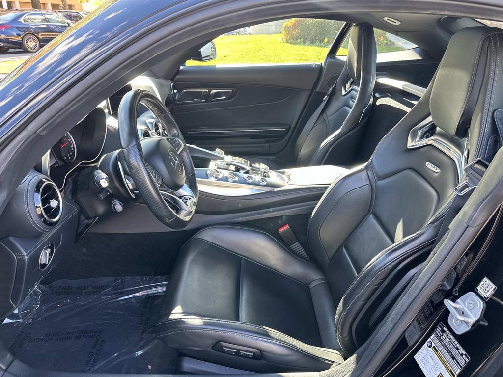 Thumbnail: 2017 Mercedes-Benz AMG GT - 30